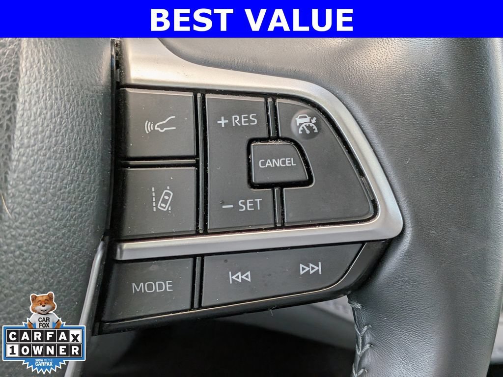 Used 2023 Toyota Highlander XLE FWD image 25