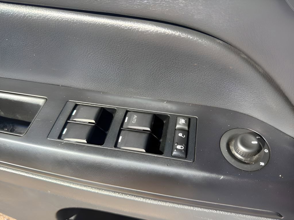 Used 2015 Jeep Patriot Latitude image 24