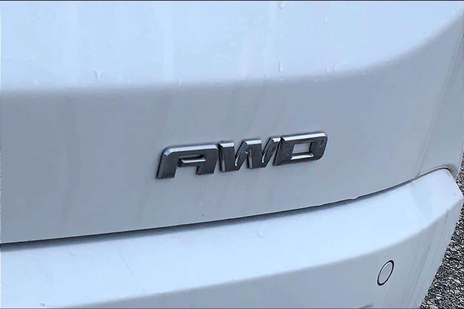 Used 2019 GMC Acadia Denali w/ Technology Package AWD/4WD image 10