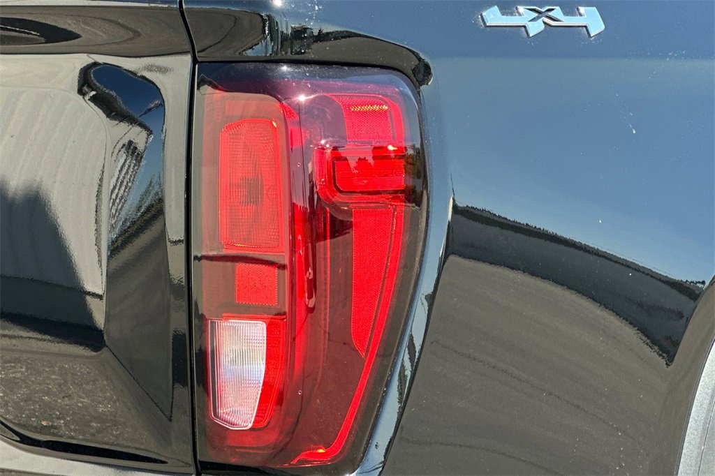 New 2025 GMC Sierra 1500 SLE image 7