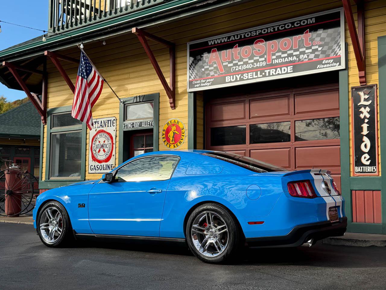 Used 2011 Ford Mustang GT Premium w/ 401A Rapid Spec Order Code RWD image 11