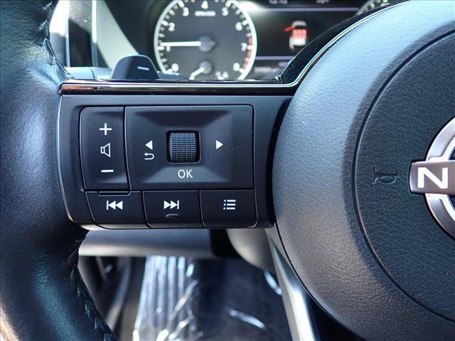 Used 2023 Nissan Pathfinder SL AWD/4WD image 15