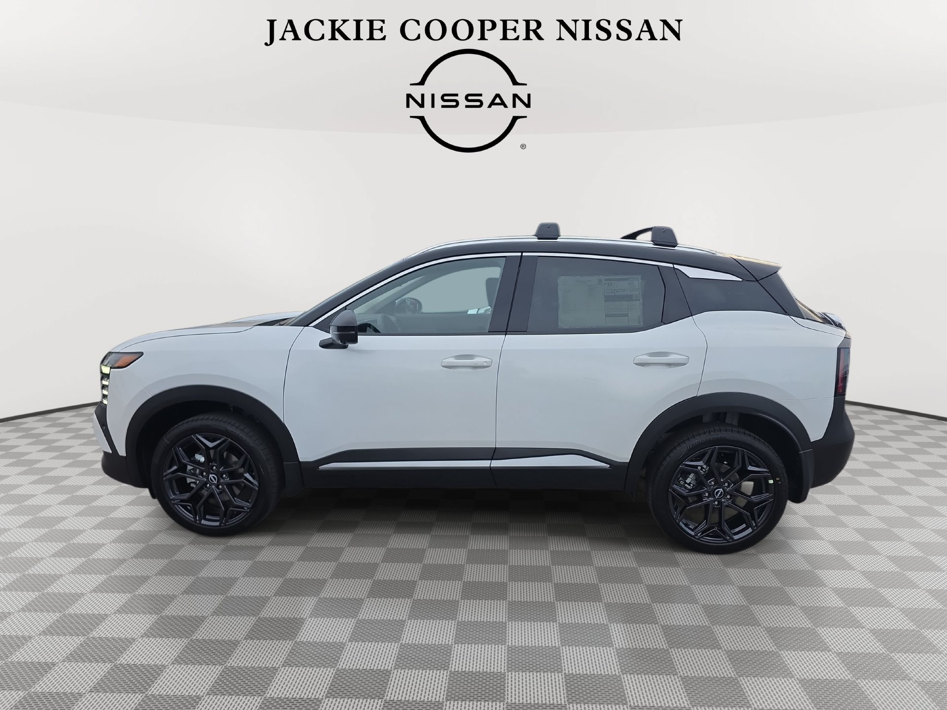 New 2027 Nissan Kicks SR w/ SR Premium Package AWD/4WD image 8