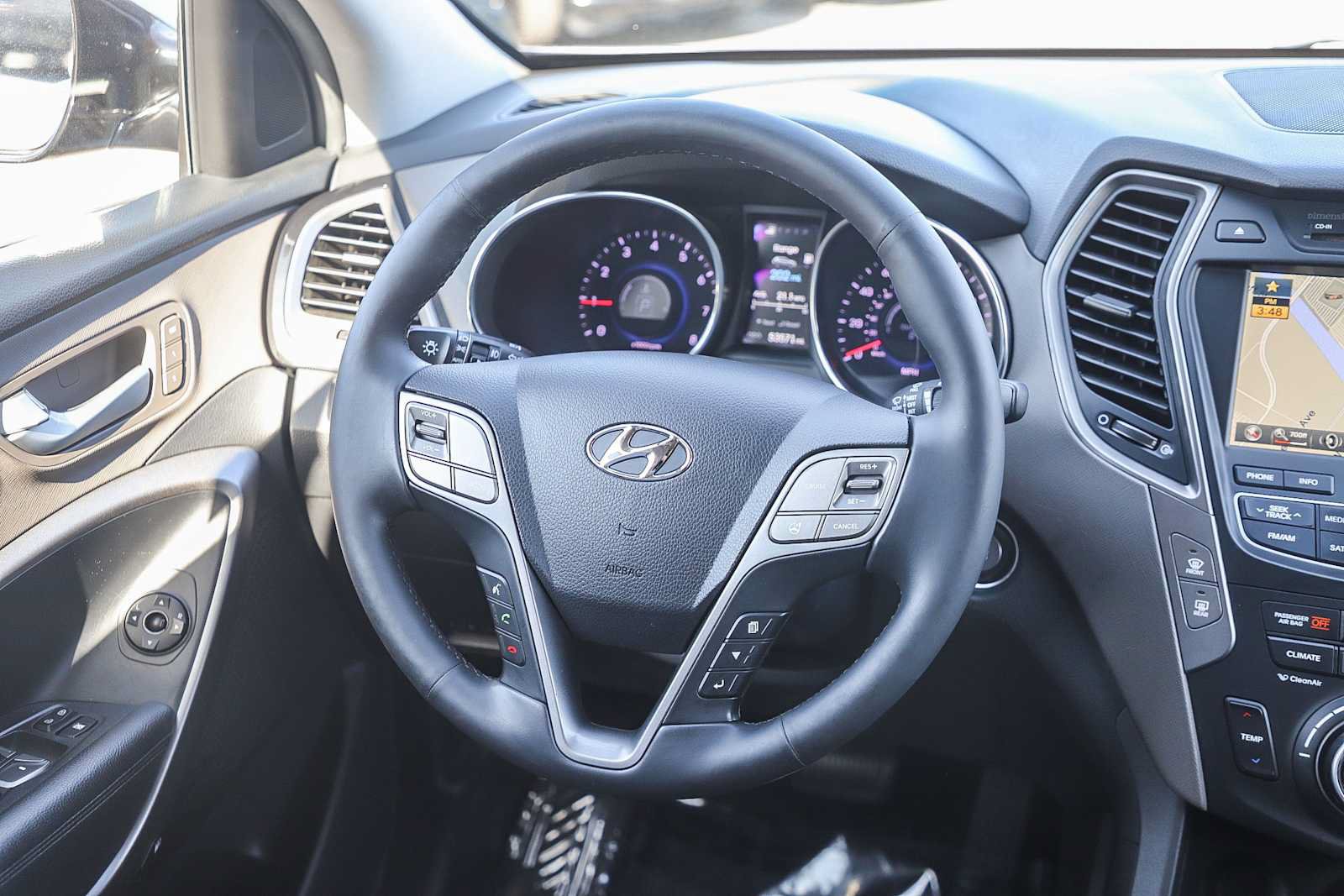 Used 2014 Hyundai Santa Fe Sport w/ Technology Package 04 FWD image 18