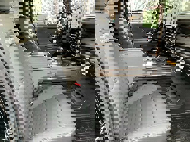 New 2025 GMC Hummer EV 2X image 19