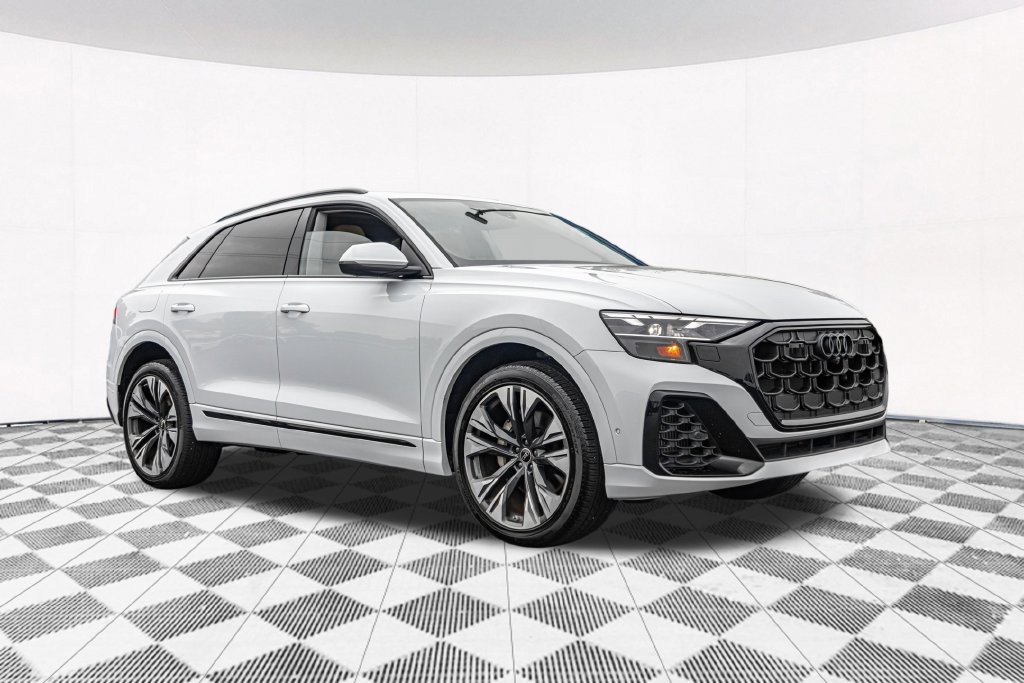 Used 2025 Audi Q8 Premium Plus AWD/4WD image 12
