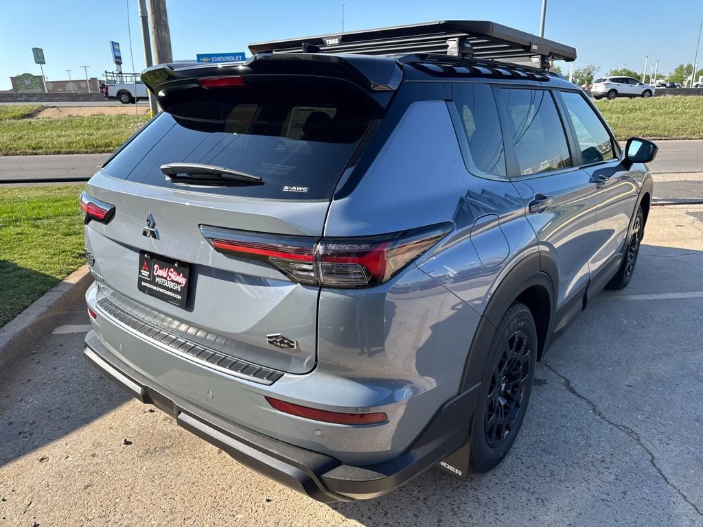 New 2026 Mitsubishi Outlander Trail Edition image 4
