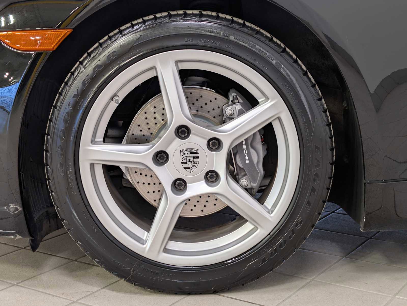 Used 2016 Porsche Boxster image 11