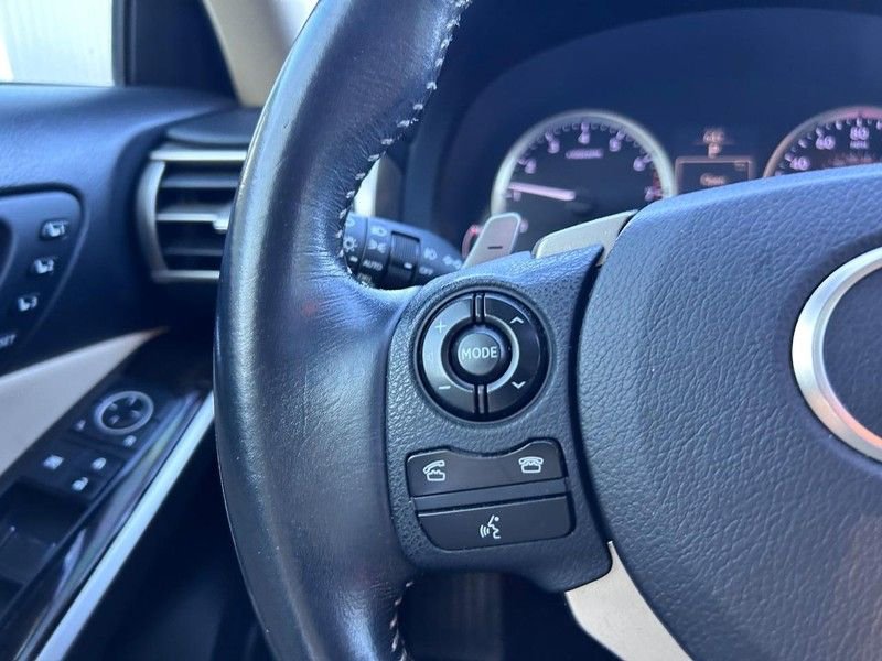 Used 2014 Lexus IS 250 AWD w/ Luxury Package w/Brown Wood image 13