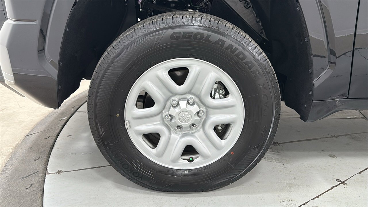Used 2025 Toyota Tundra SR image 24