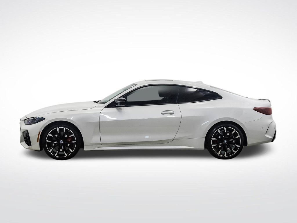 Used 2025 BMW 440i xDrive Coupe w/ Parking Assistance Package AWD/4WD image 2