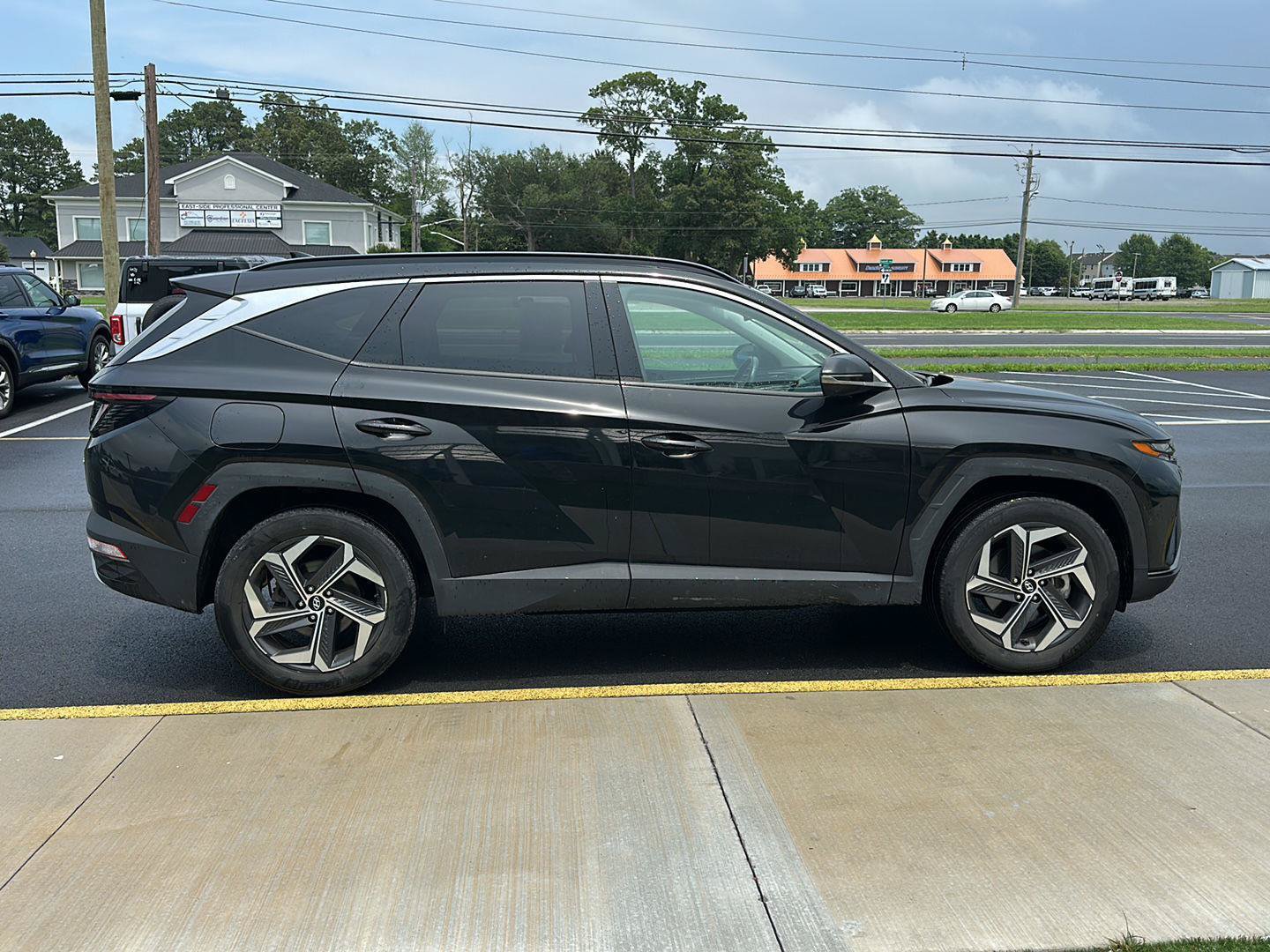 Used 2023 Hyundai Tucson Limited AWD/4WD image 4