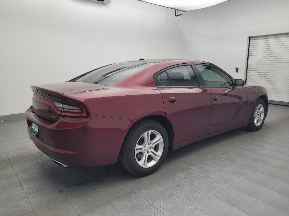 Used 2018 Dodge Charger SXT w/ Travel & Safety Group RWD image 9