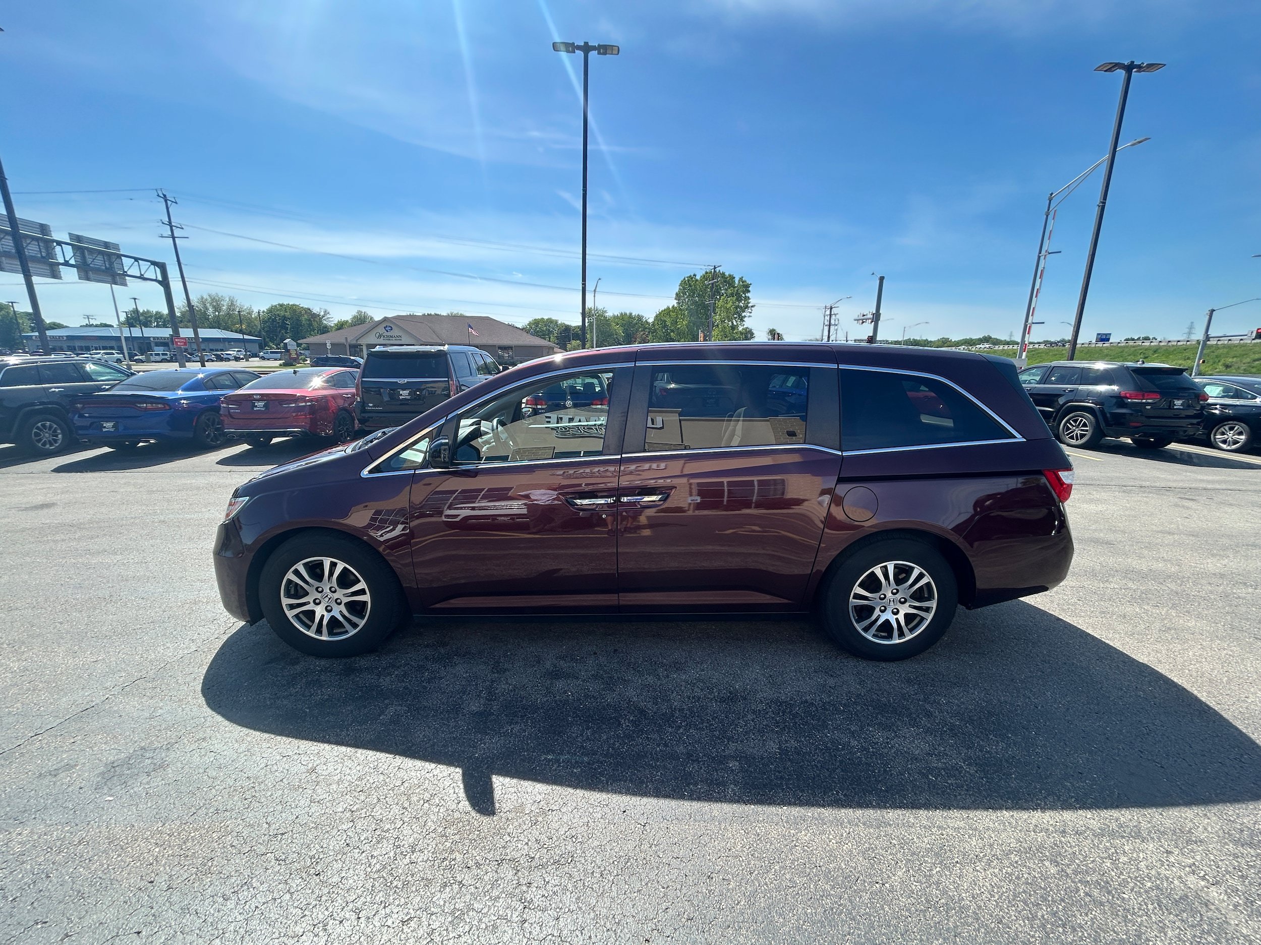 Used 2012 Honda Odyssey EX image 3