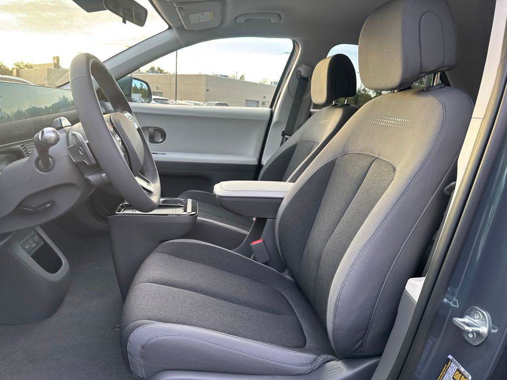 New 2027 Hyundai Ioniq 5 SE AWD/4WD image 19