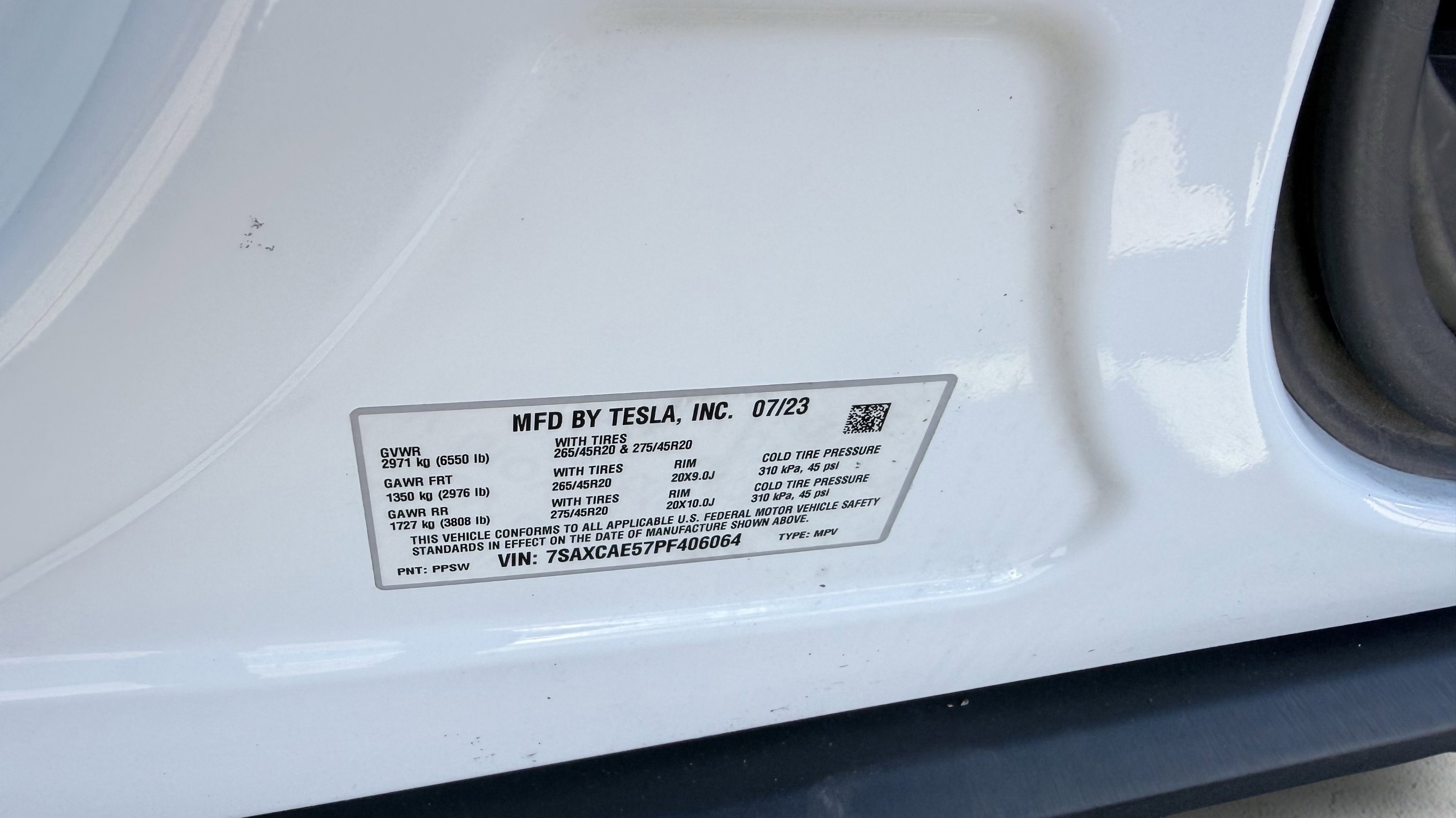 Used 2023 Tesla Model X image 27