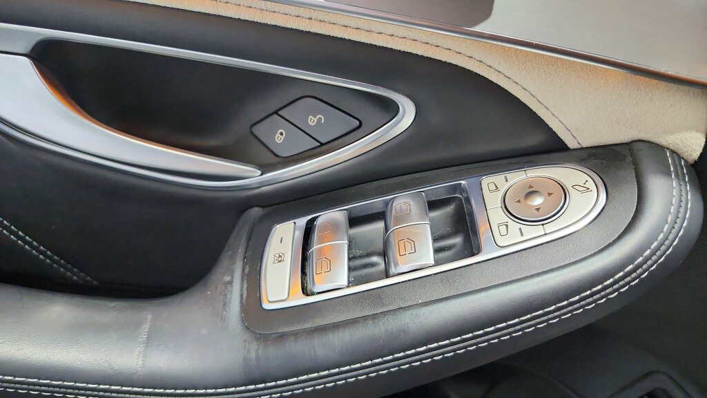 Used 2015 Mercedes-Benz C 63 AMG S image 24