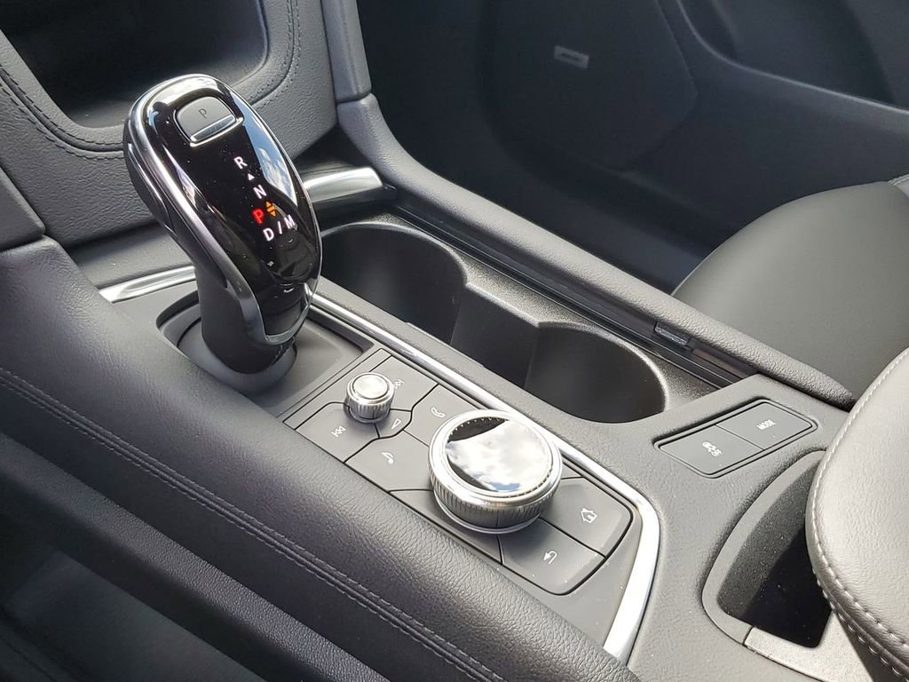 New 2025 Cadillac XT6 Luxury image 15