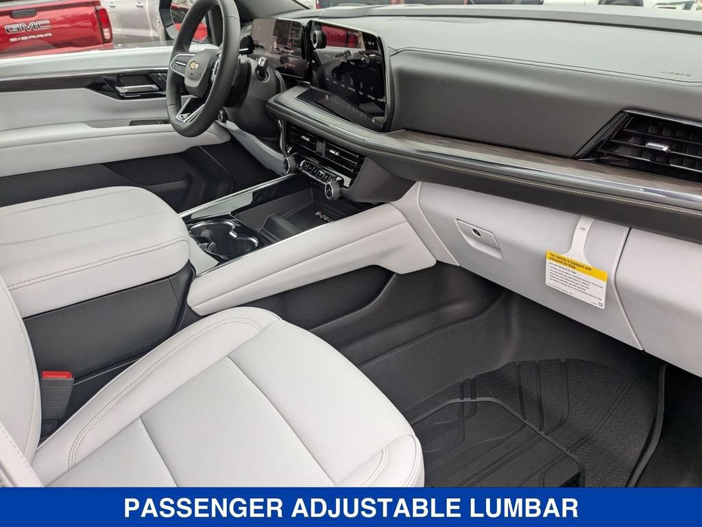 New 2026 Chevrolet Suburban Premier w/ Sun And Tow Package AWD/4WD image 40