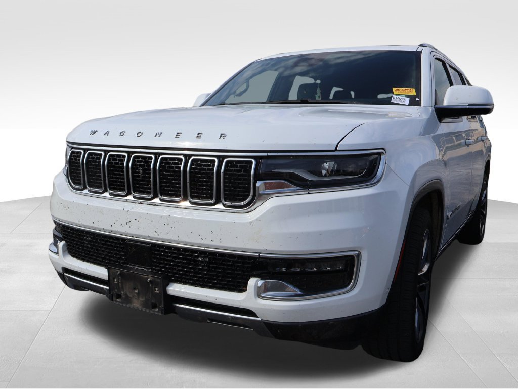 Used 2022 Jeep Wagoneer Series III w/ Premium Group I AWD/4WD image 3