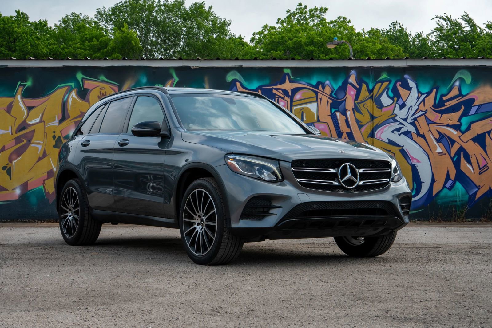Used 2019 Mercedes-Benz GLC 300 image 2