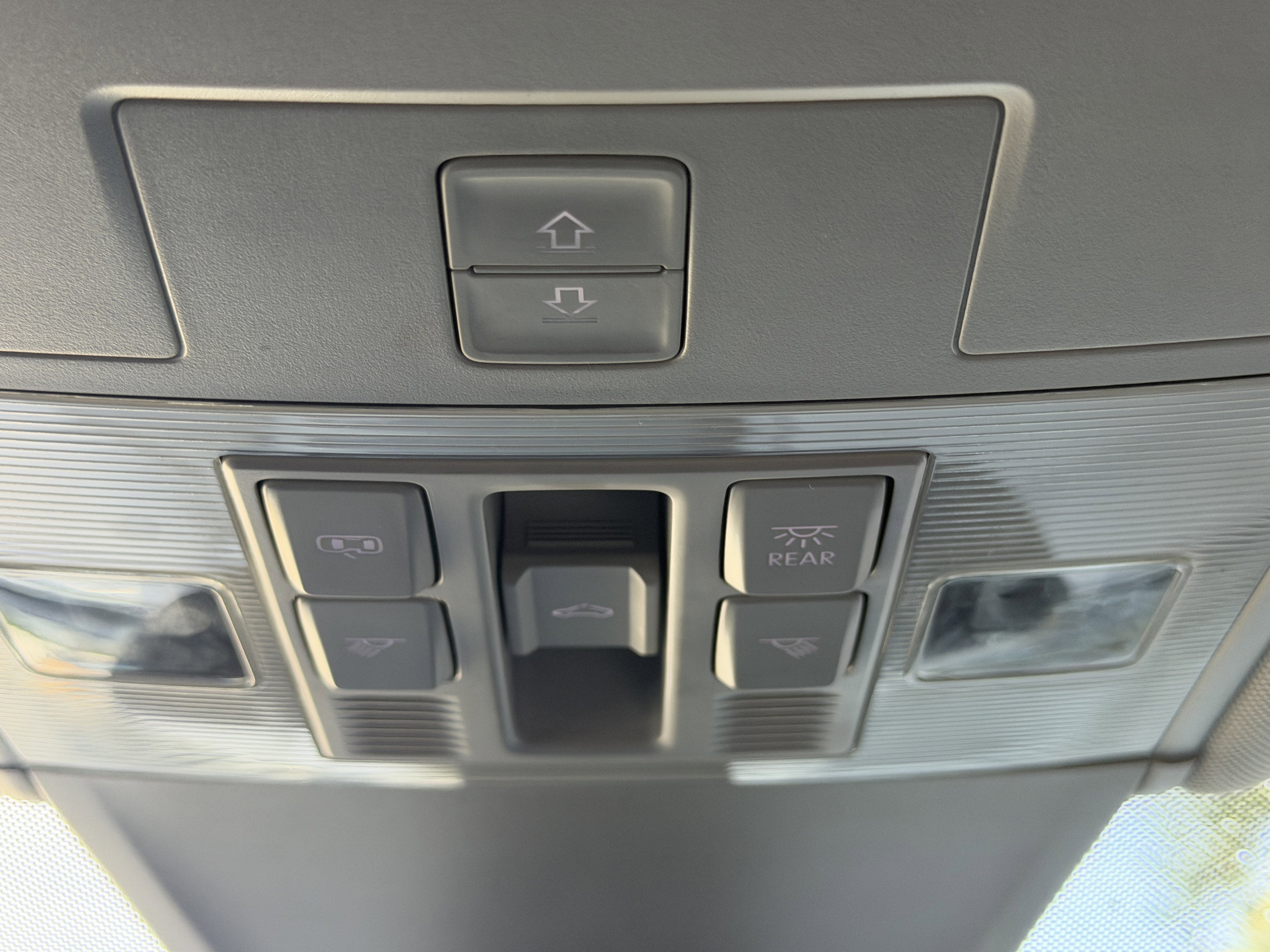 Used 2022 Volkswagen Tiguan SE image 13