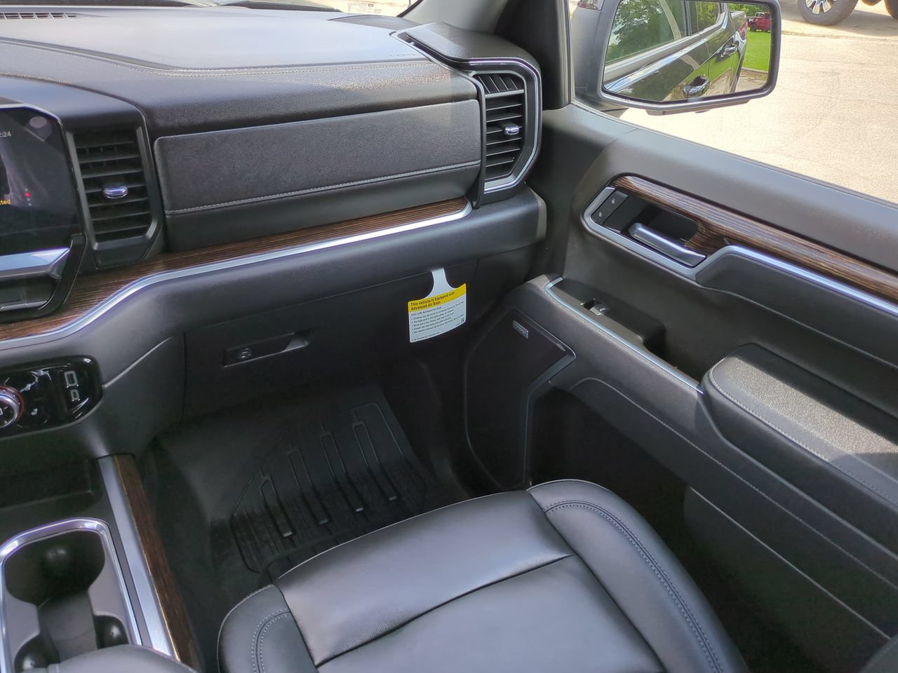 New 2026 GMC Sierra 1500 Elevation w/ Elevation Premium Package AWD/4WD image 17