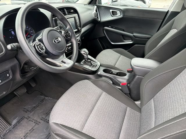 Used 2020 Kia Soul S FWD image 18