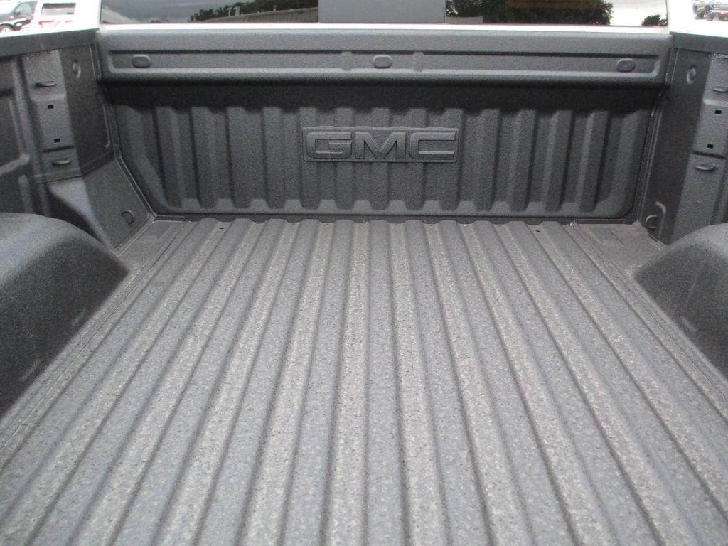 New 2026 GMC Sierra 1500 Denali w/ Denali Reserve Package AWD/4WD image 9