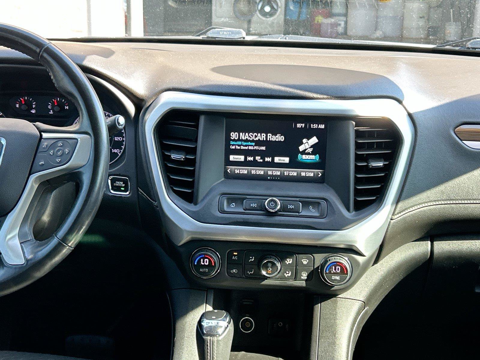 Used 2019 GMC Acadia SLE FWD image 19