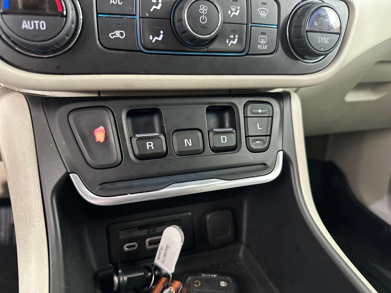 Used 2020 GMC Terrain Denali w/ Denali Premium Package AWD/4WD image 23