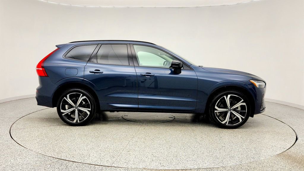Used 2025 Volvo XC60 B5 Ultra w/ Protection Package Premier AWD/4WD image 4