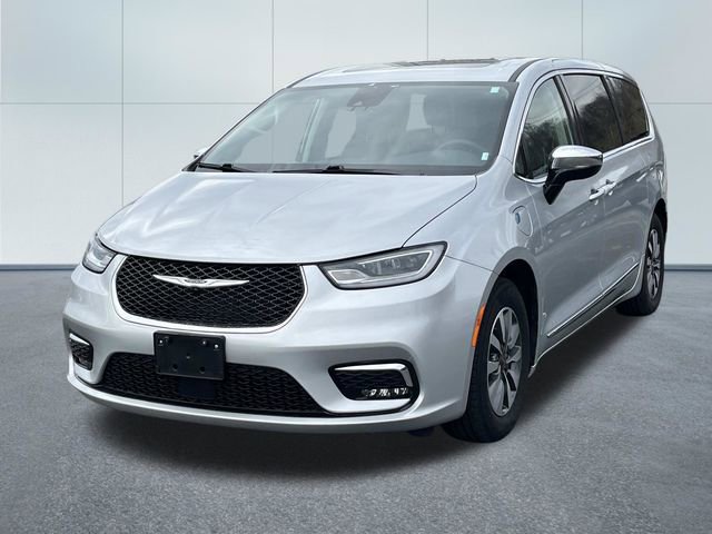 Used 2023 Chrysler Pacifica Limited FWD image 11