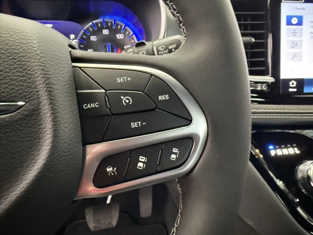 New 2026 Chrysler Pacifica Select image 16
