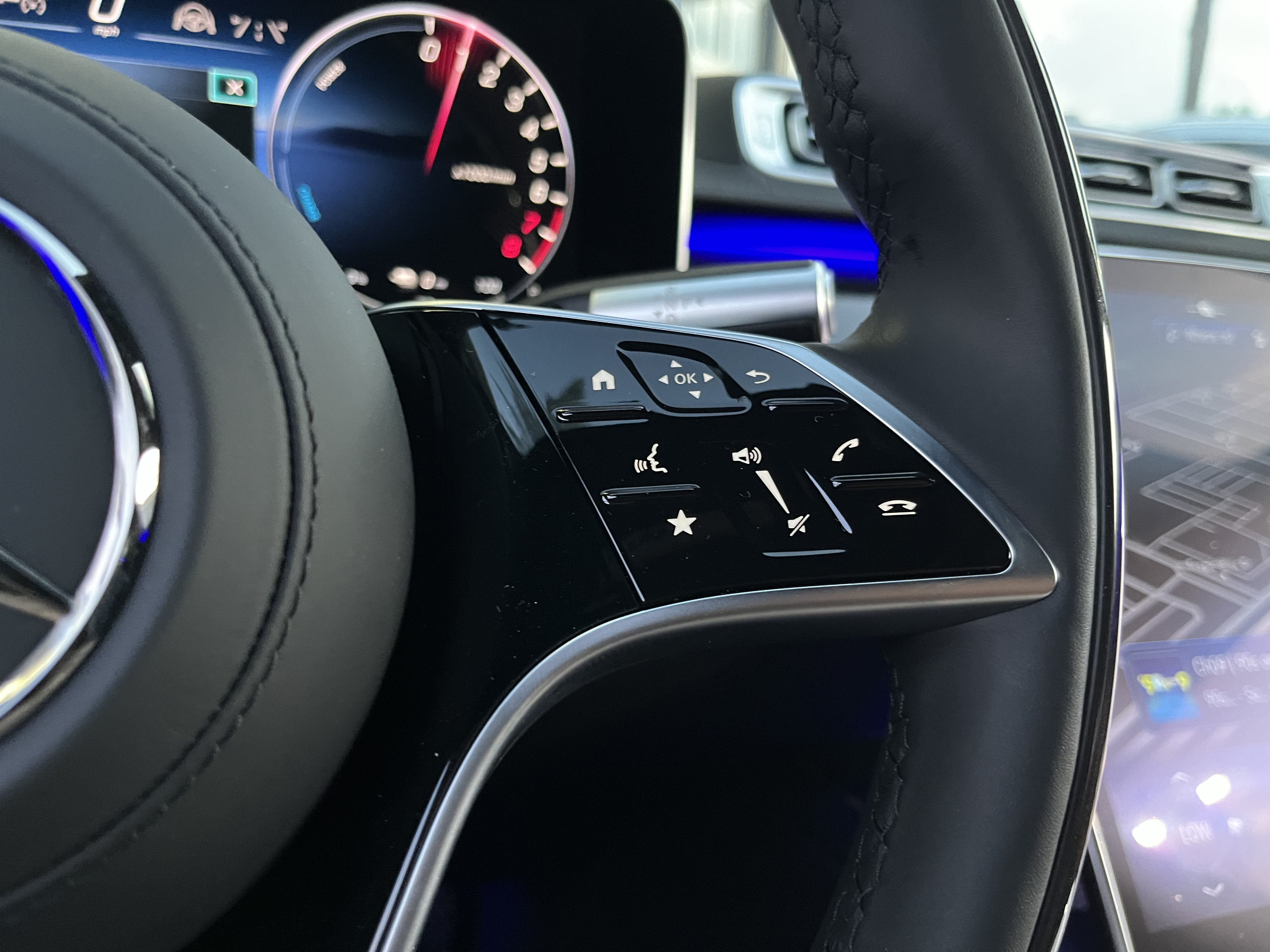 New 2026 Mercedes-Benz S 580e 4MATIC Sedan image 27