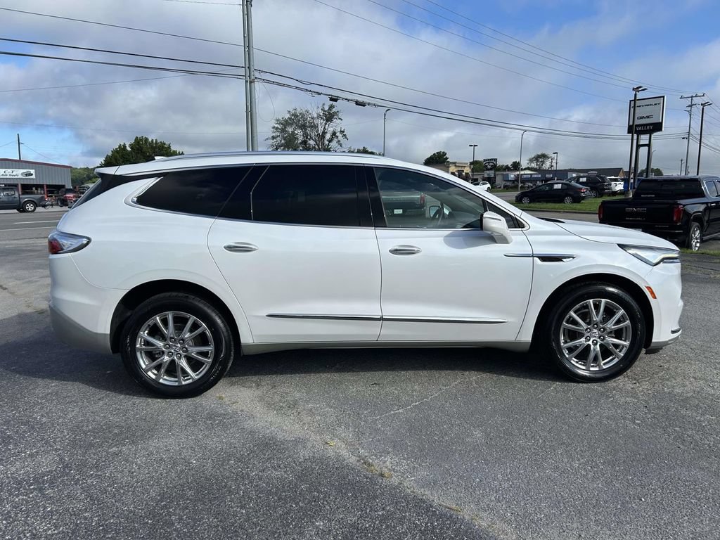 Used 2023 Buick Enclave Premium w/ Experience Buick Package FWD image 2