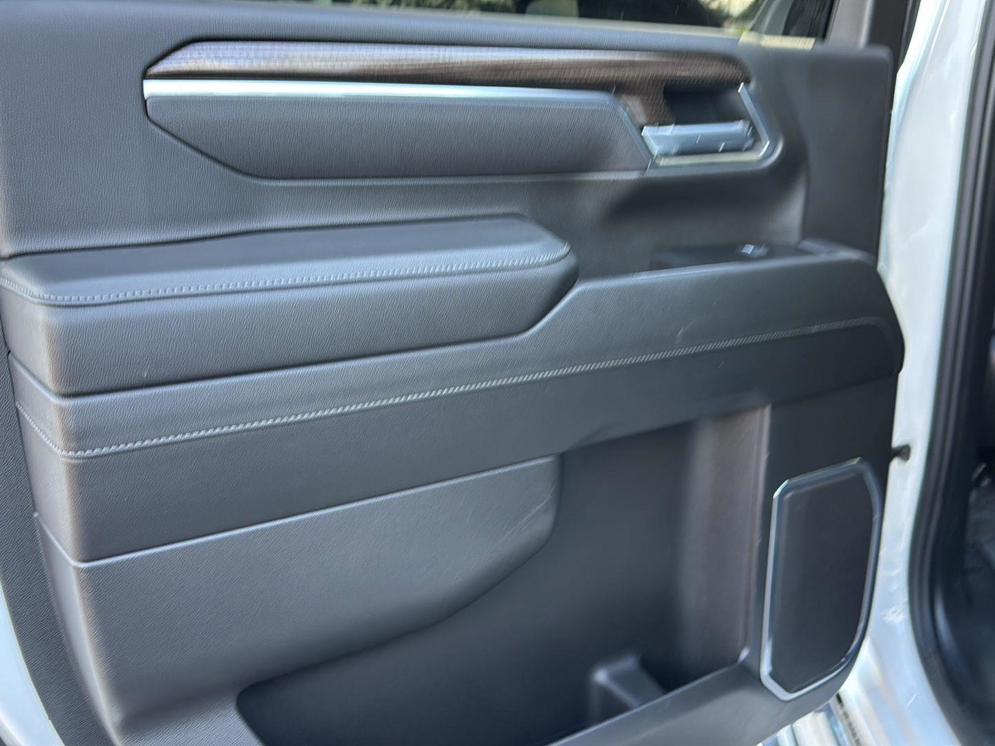 Used 2025 Chevrolet Silverado 2500 LT image 15