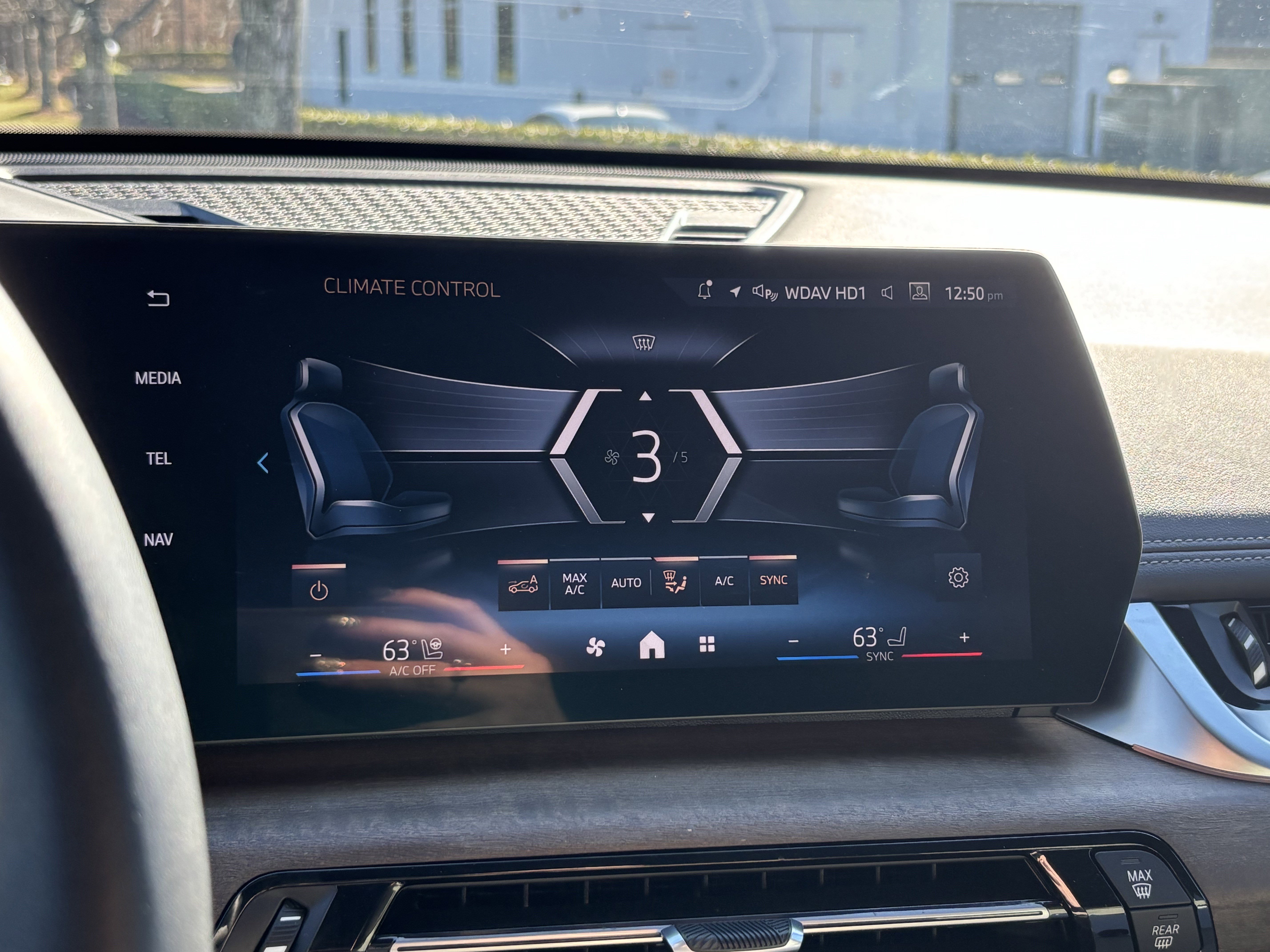 Certified 2025 BMW X1 xDrive28i w/ Convenience Package image 29