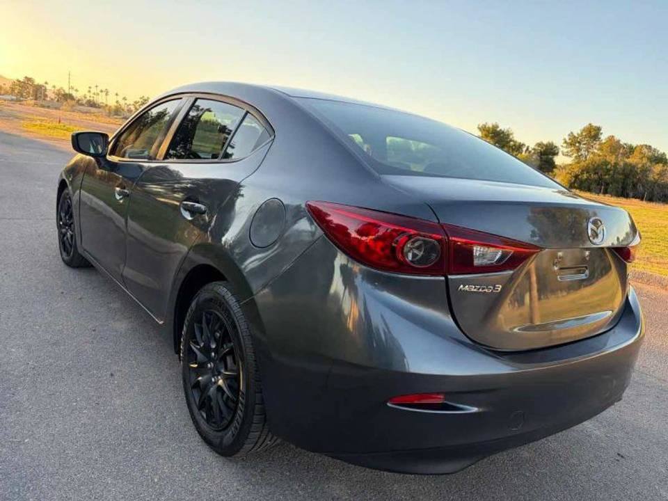 Used 2015 MAZDA MAZDA3 i Sport FWD image 5