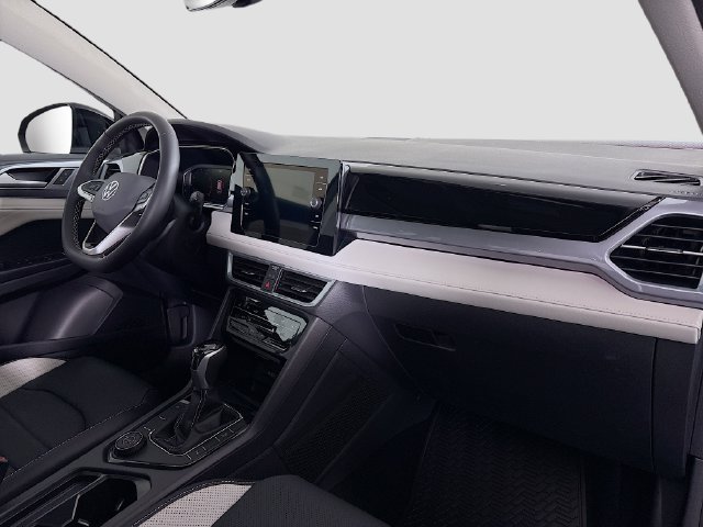 New 2026 Volkswagen Taos SEL AWD/4WD image 30