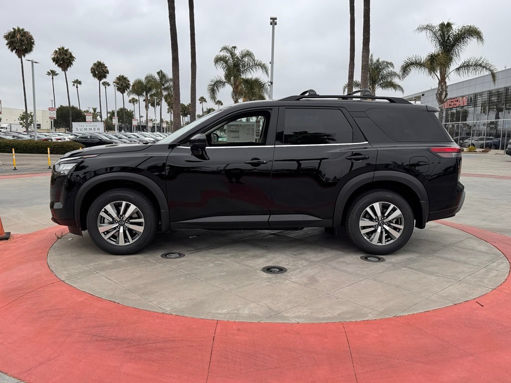New 2026 Nissan Pathfinder SL FWD image 5