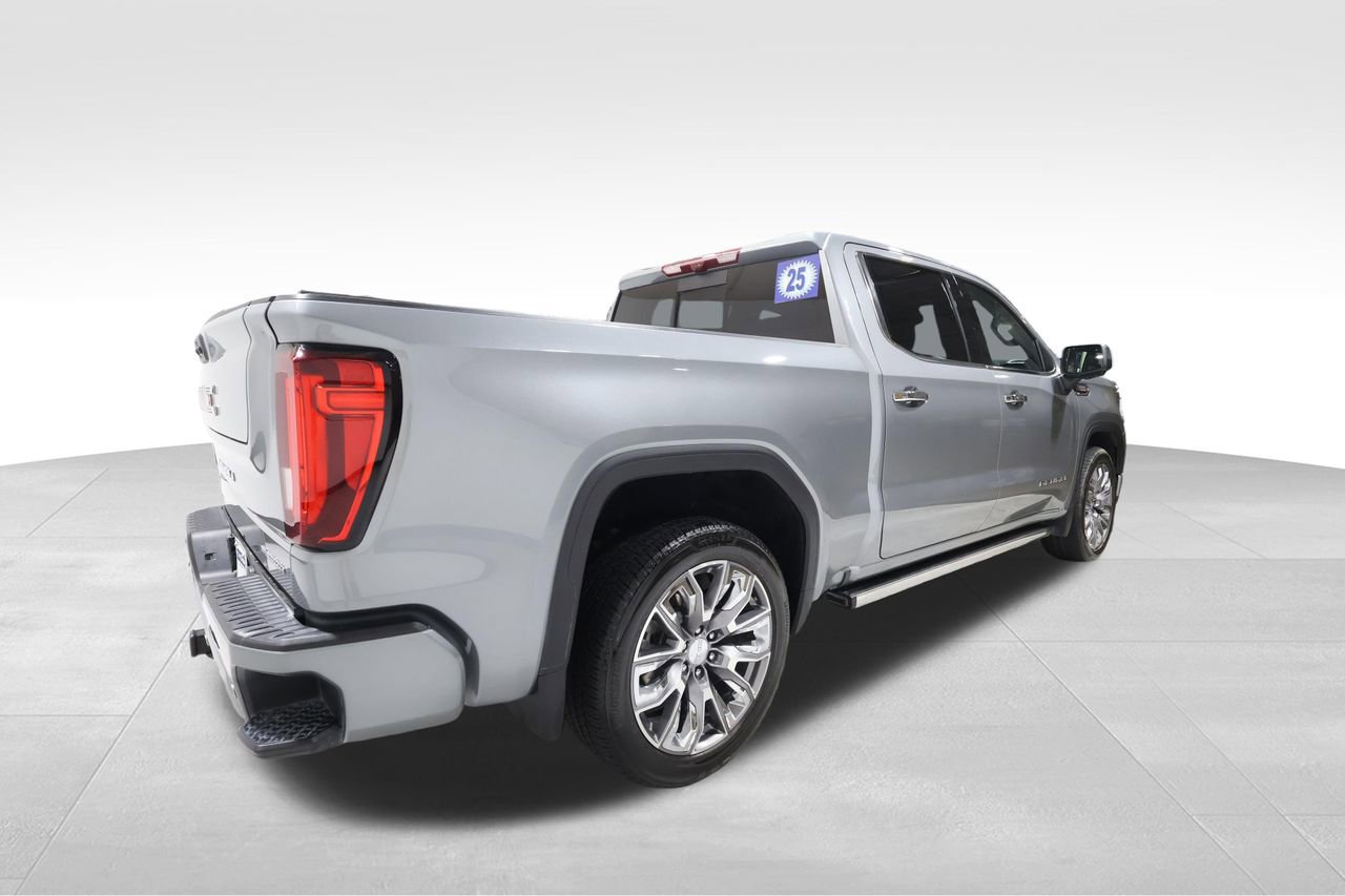 Used 2025 GMC Sierra 1500 Denali AWD/4WD image 4