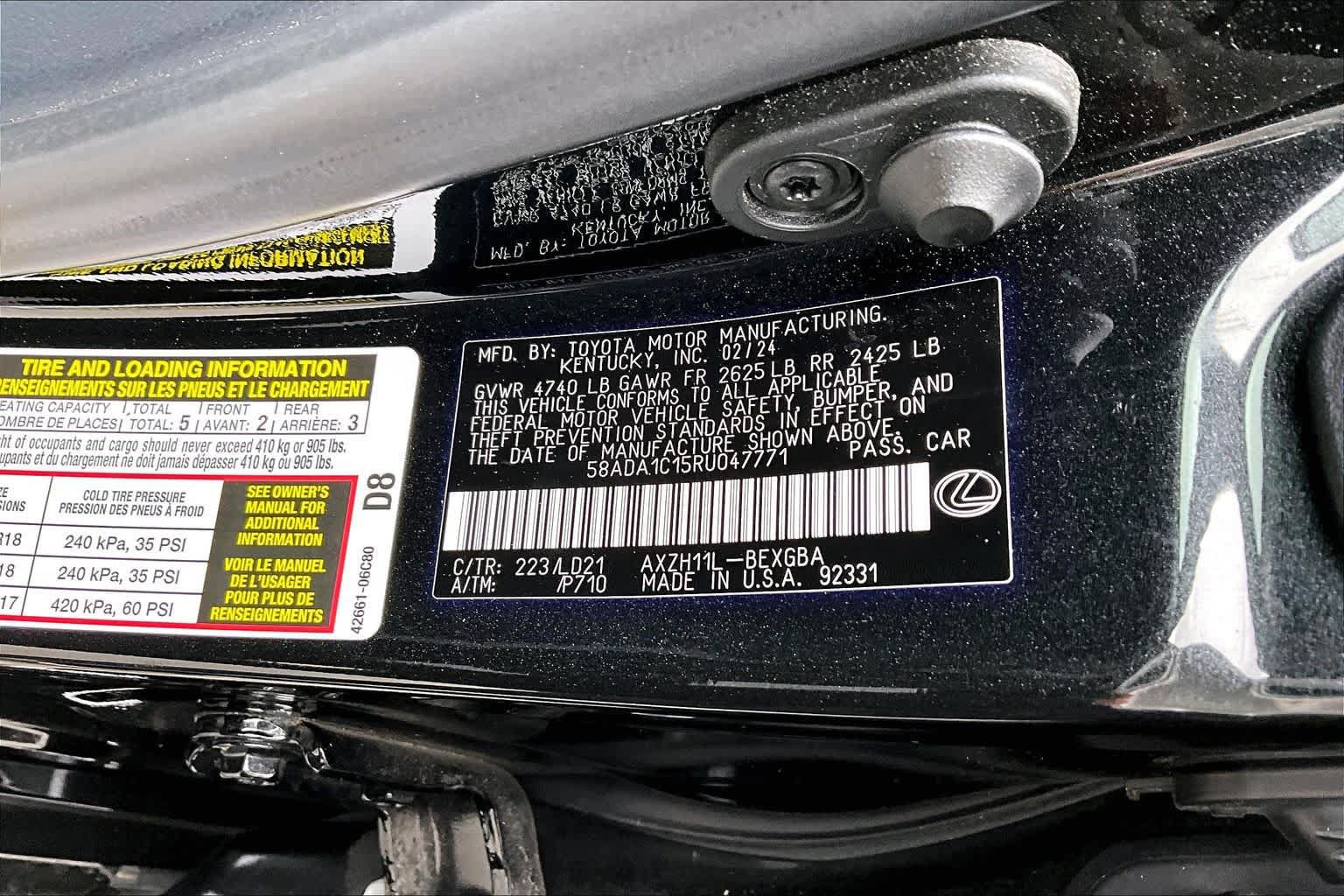 Used 2024 Lexus ES 300h w/ Premium Package FWD image 36