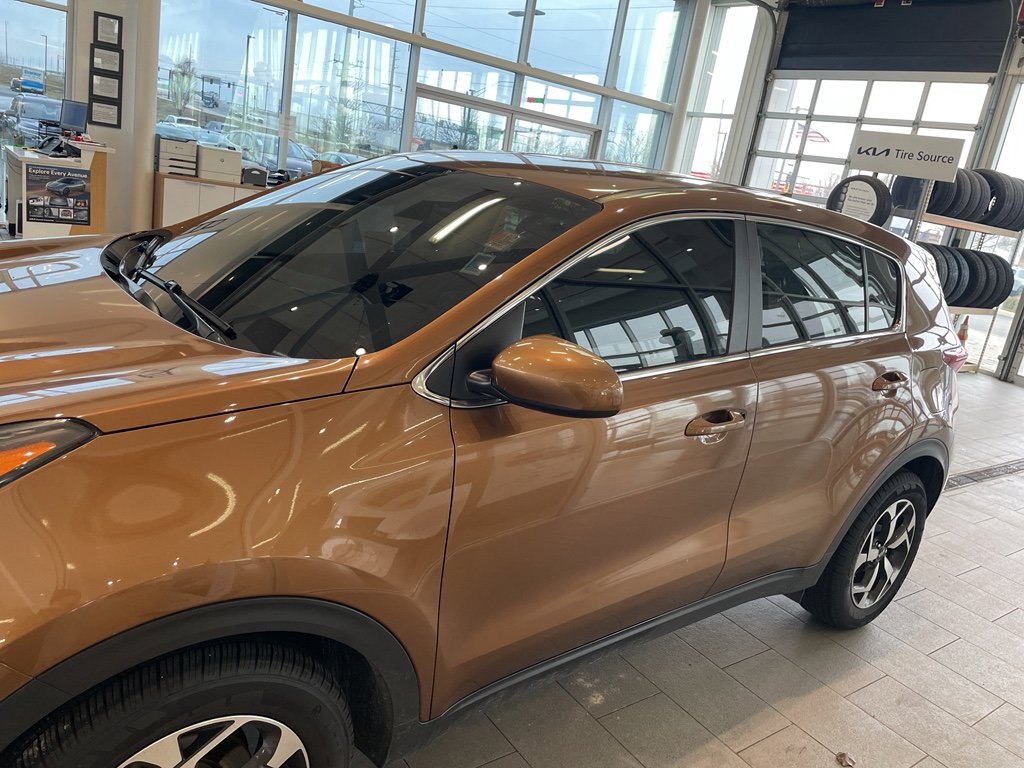 Used 2021 Kia Sportage LX image 3