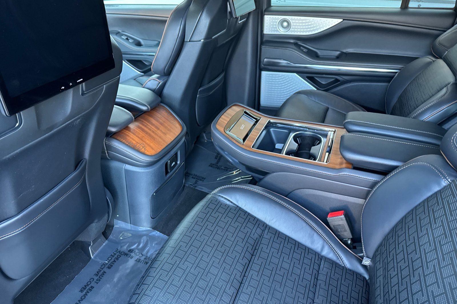 New 2026 Lincoln Navigator L Black Label image 10