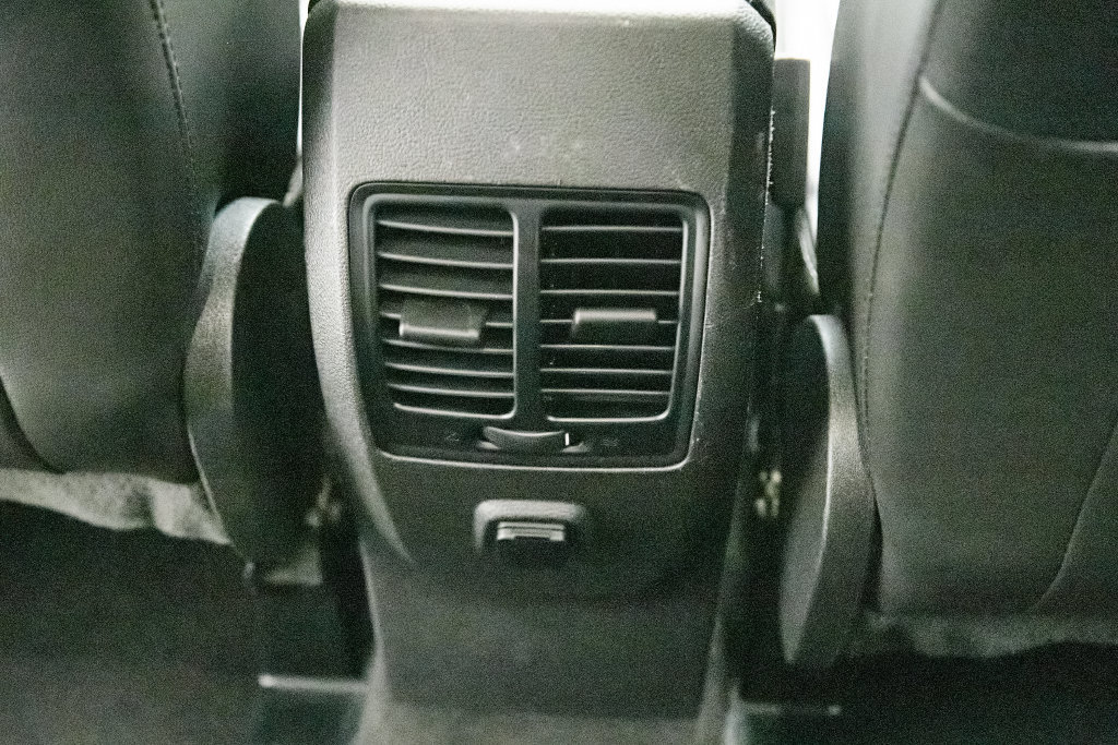 Used 2019 Ford Escape SEL AWD/4WD image 25