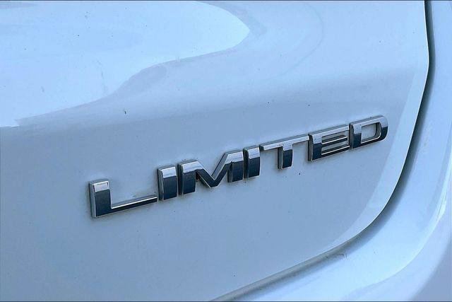 Certified 2025 Jeep Compass Limited image 31