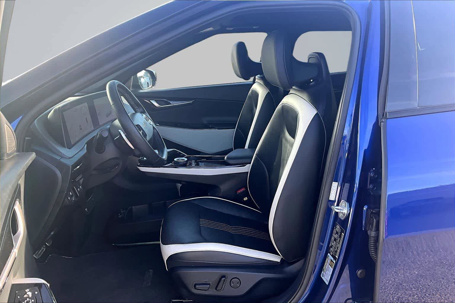 Used 2023 Kia EV6 GT-Line AWD/4WD image 11