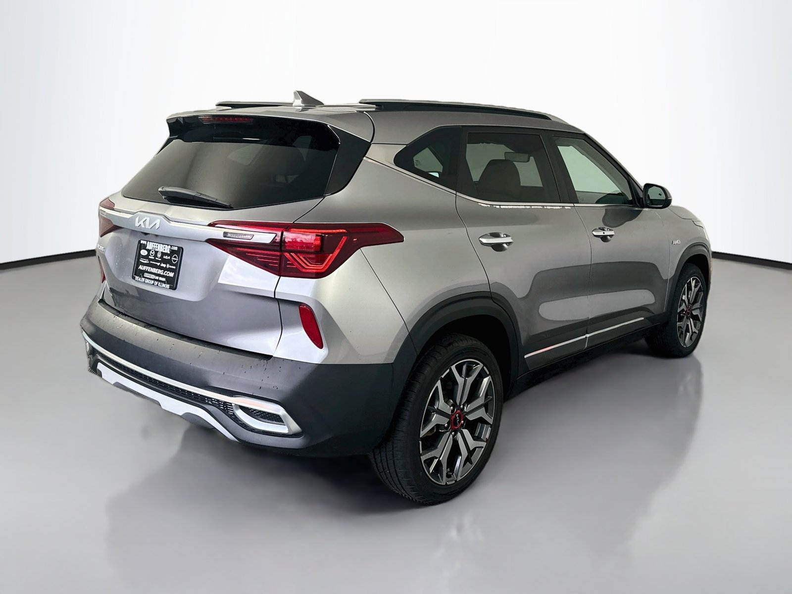 Used 2022 Kia Seltos SX w/ Sunroof Package AWD/4WD image 7