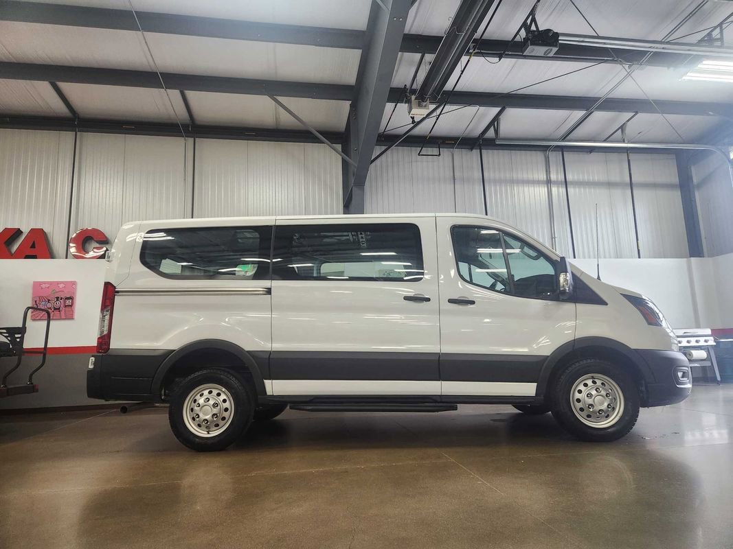 Used 2024 Ford Transit 250 Low Roof AWD image 7